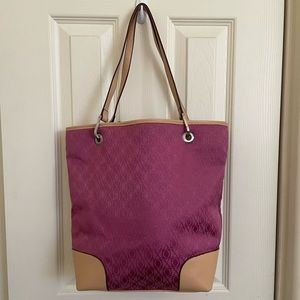 Fuchsia XOXO purse